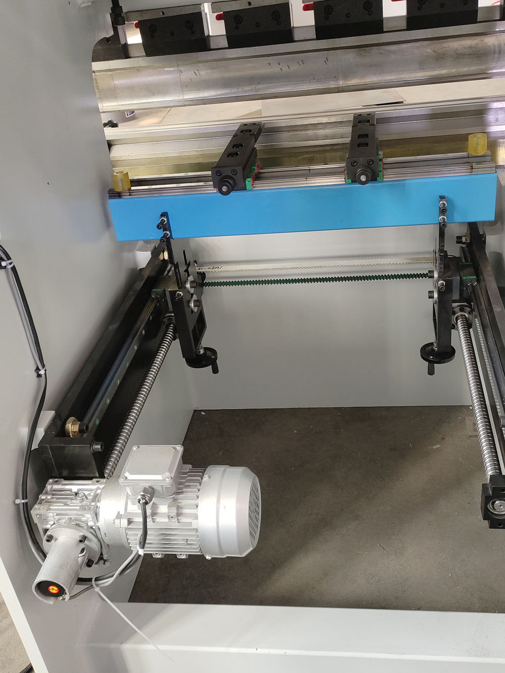 เครื่องดัดขึ้นรูปอัตโนมัติ CNC - Power Tools Hydraulic บทวิจารณ์และราคา